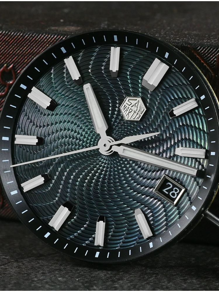 San Martin 39mm Original Desig - Guilloché Dial Watch 评论和价格