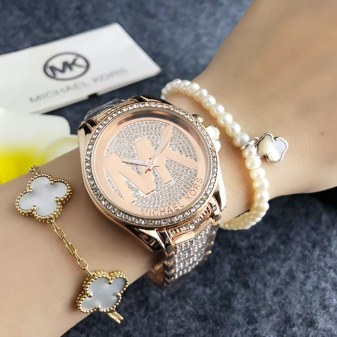 Michael Kors new fashionable a - Luxury Watch Photo 评论和价格