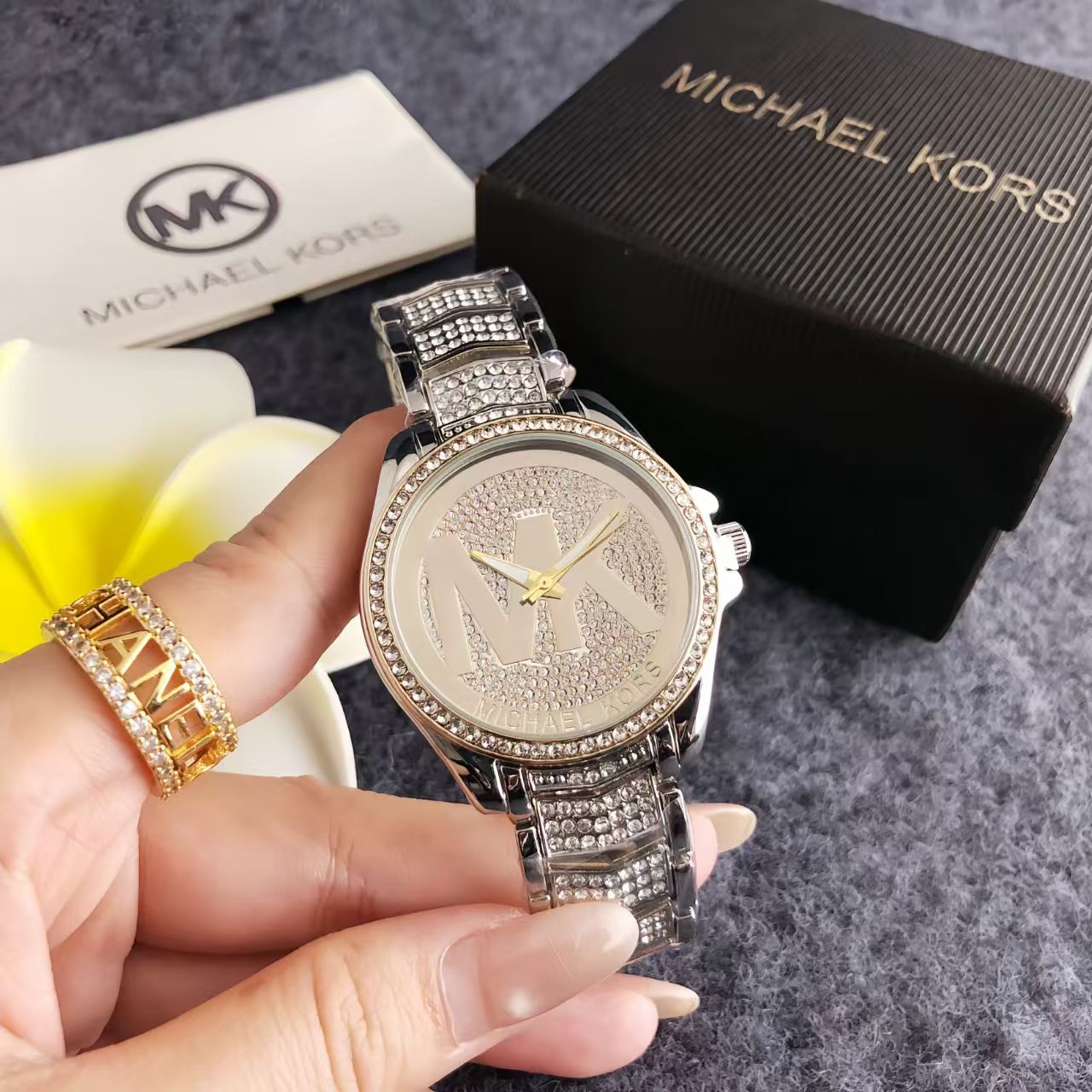 Michael Kors new fashionable a - Luxury Watch Photo 评论和价格
